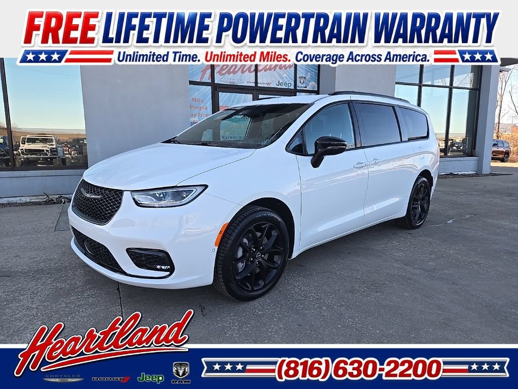 New 2026 Chrysler Pacifica Select w/ S Appearance Package
