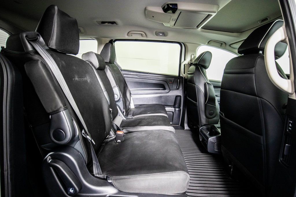 Used 2025 Honda Odyssey Touring image 12
