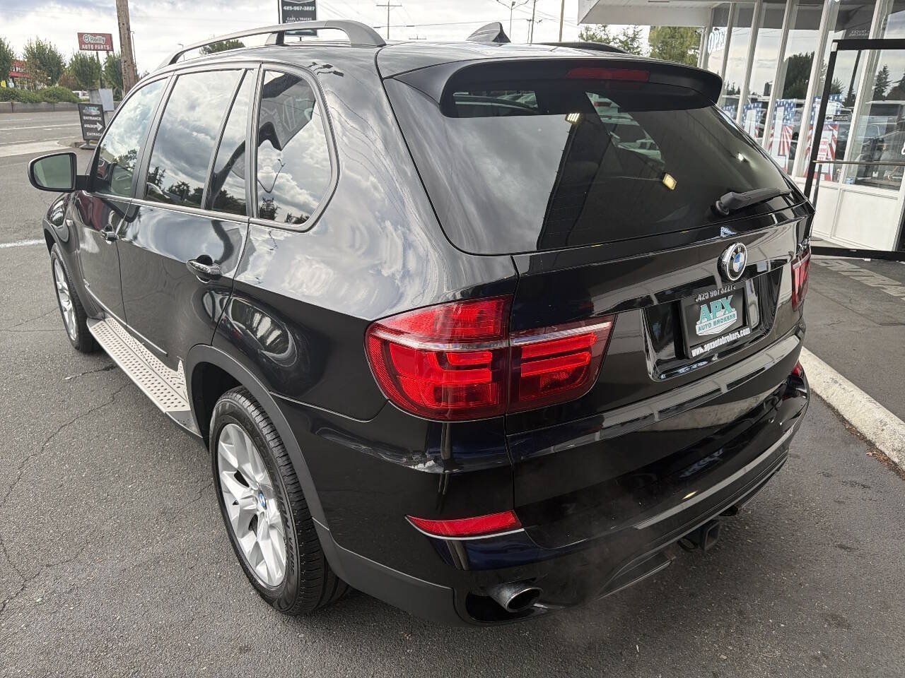 Used 2011 BMW X5 xDrive35i AWD/4WD image 3