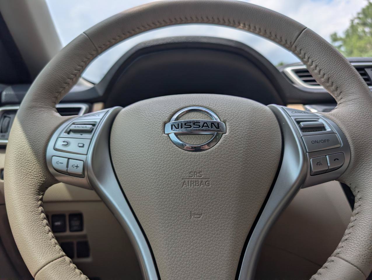 Used 2015 Nissan Rogue SL FWD image 13