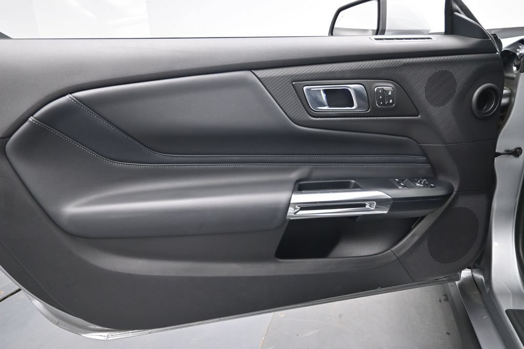Used 2025 Ford Mustang GT Premium RWD image 24