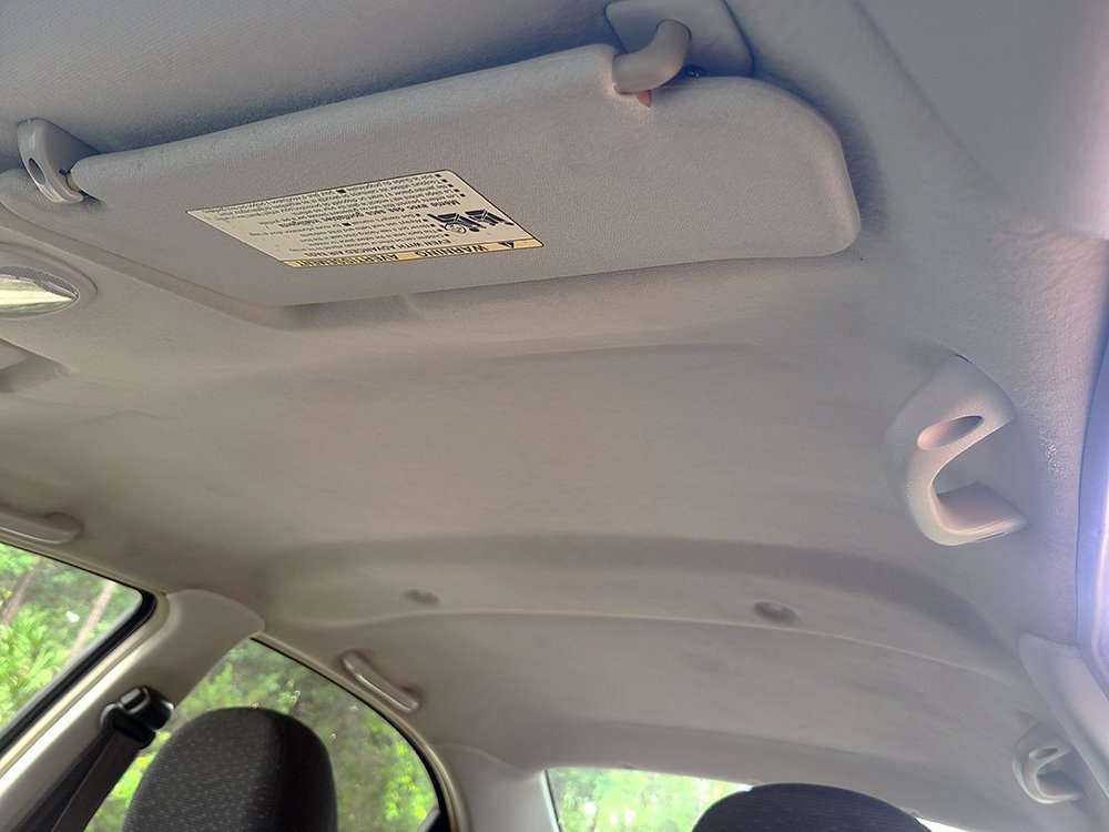 Used 2011 Chevrolet Aveo LT w/ LPO, Bodyside Molding Package FWD image 11