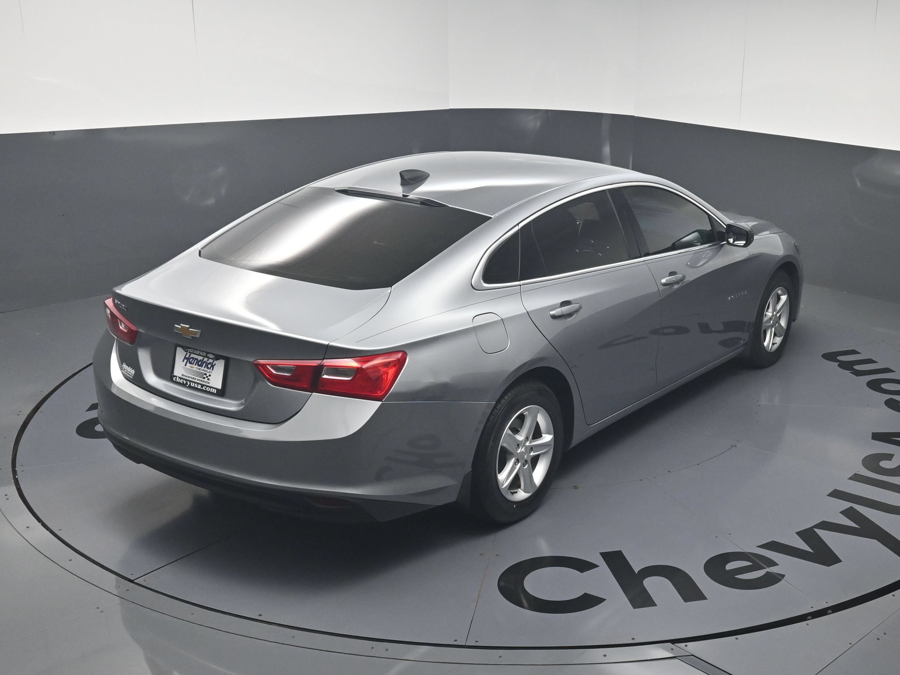 Used 2023 Chevrolet Malibu LS FWD image 33