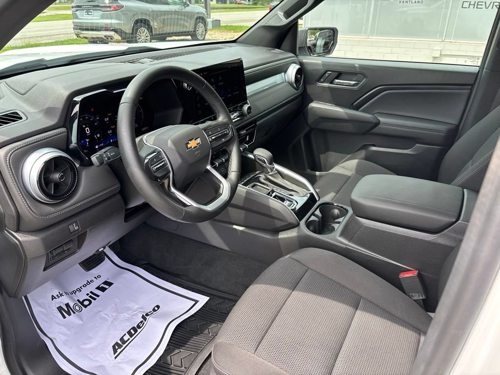 Used 2024 Chevrolet Colorado LT w/ LT Convenience Package II RWD image 18