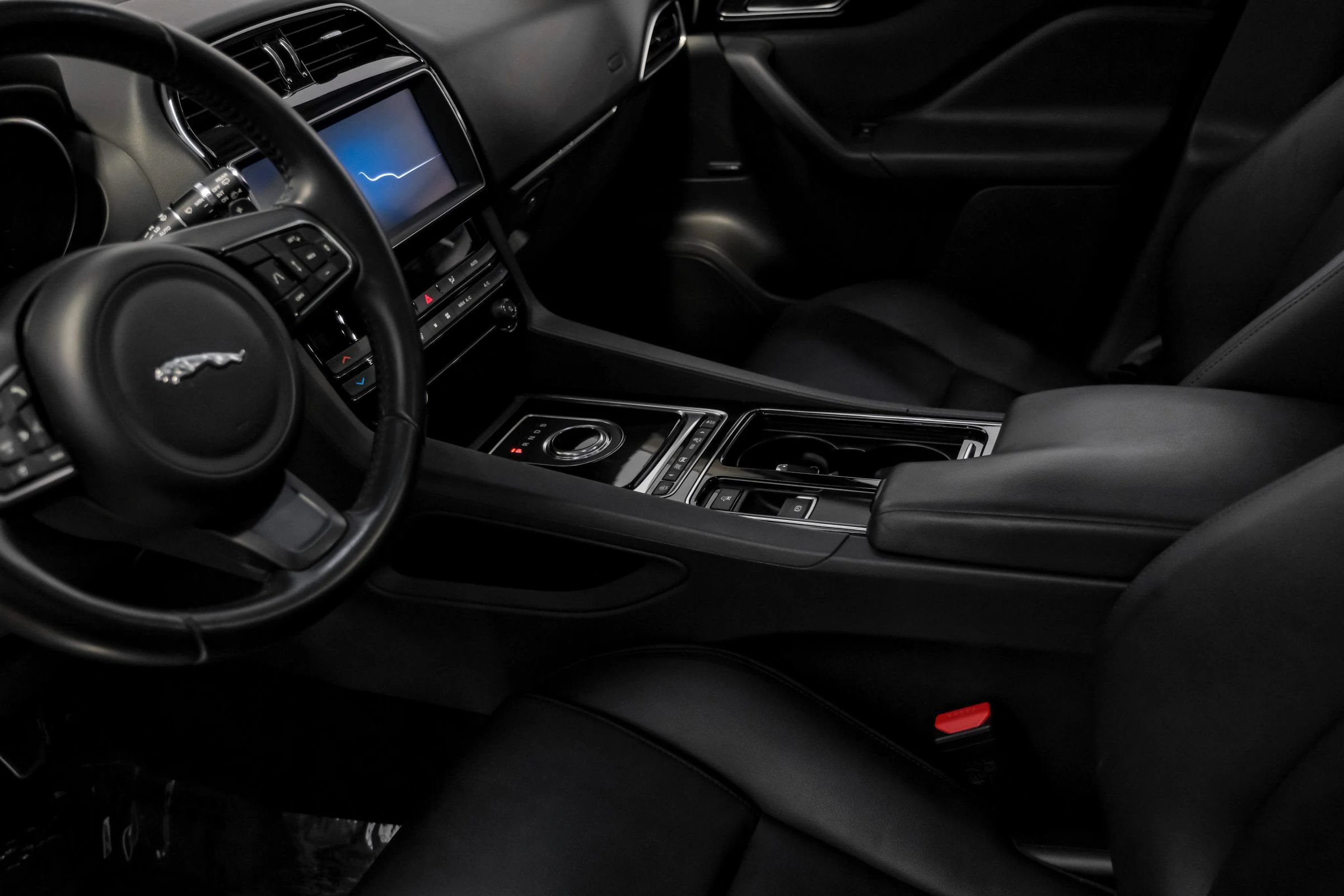 Used 2019 Jaguar F-PACE Premium AWD/4WD image 20
