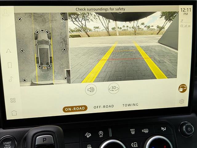 New 2026 Land Rover Defender 130 X-Dynamic SE image 12