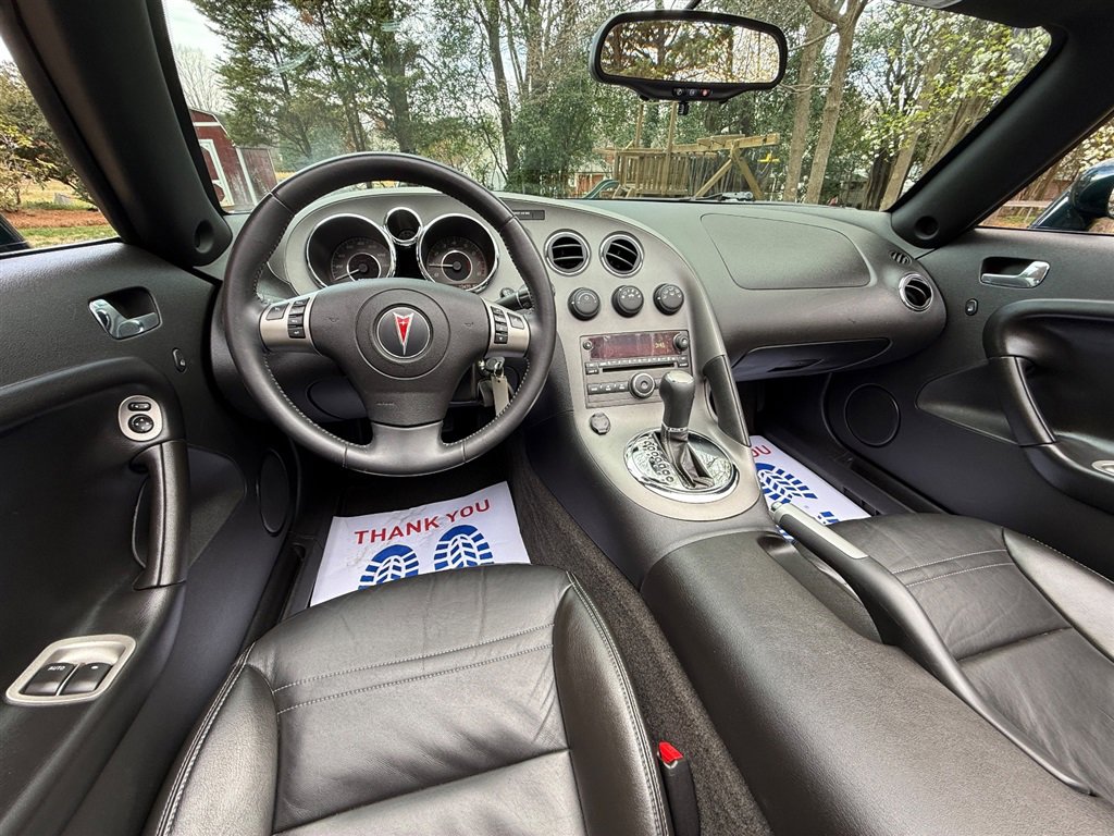 Used 2008 Pontiac Solstice GXP w/ Premium Package image 49