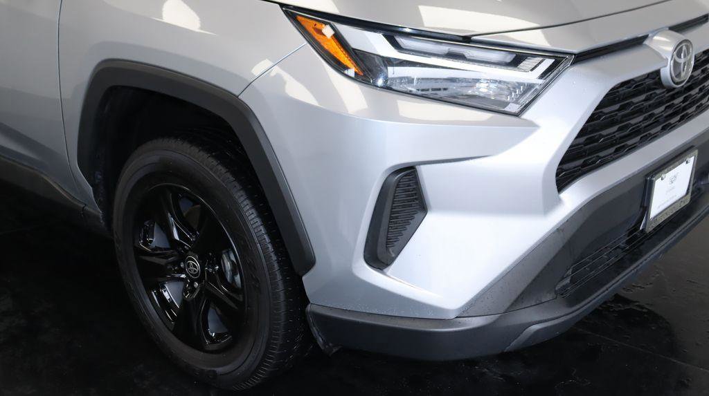 Used 2024 Toyota RAV4 XLE w/ Convenience Package AWD/4WD image 12