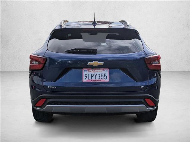 Used 2024 Chevrolet Trax LT image 7