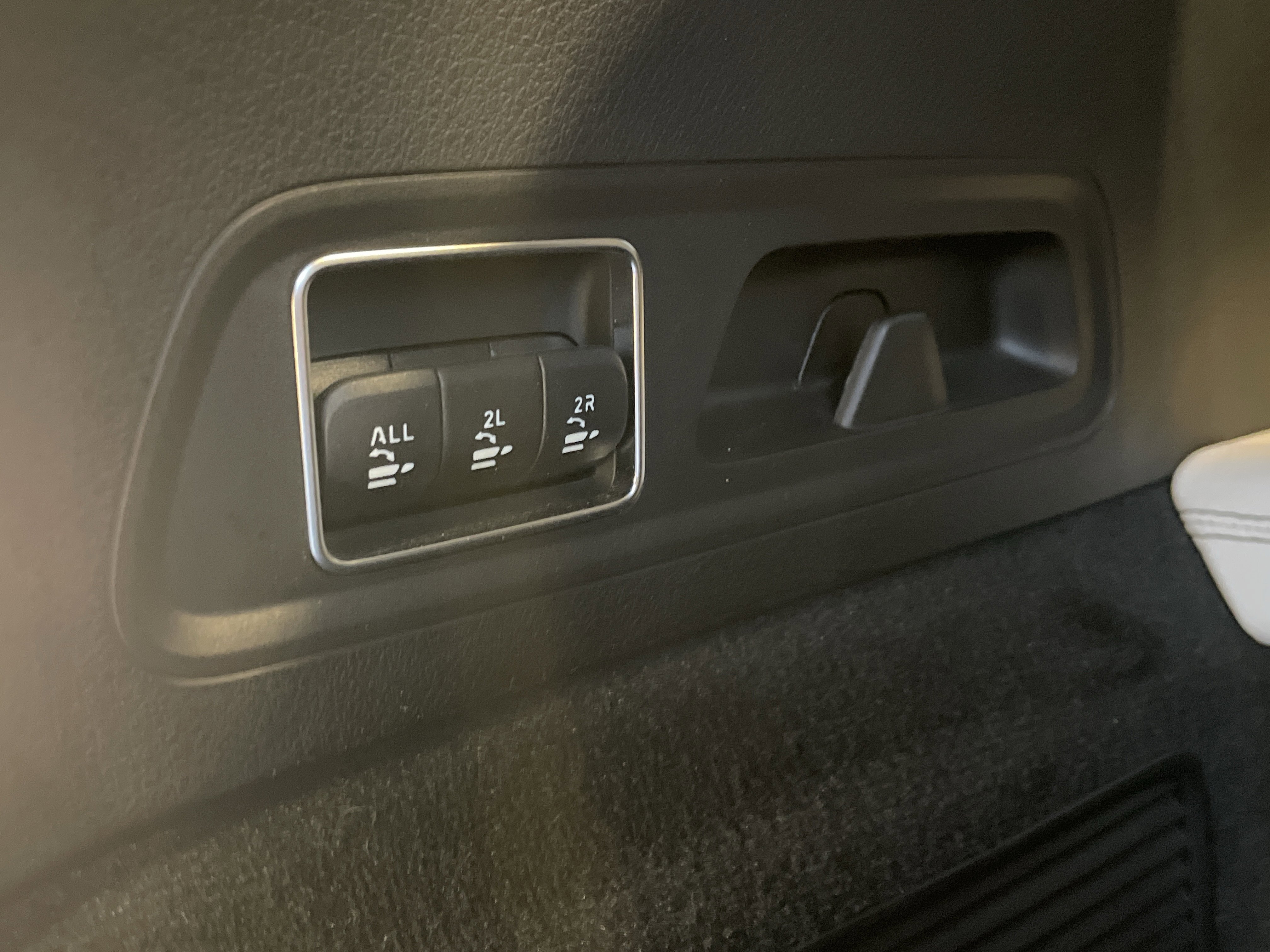 Certified 2023 Mercedes-Benz GLS 450 GLS 450 4MATIC SUV image 11