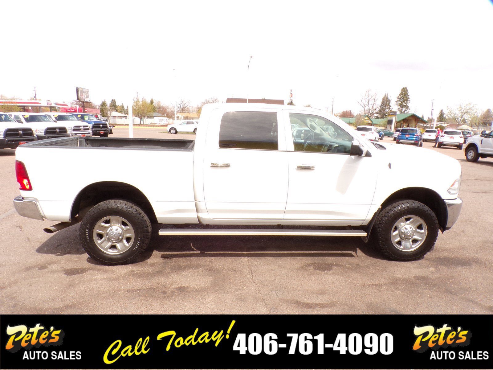 Used 2017 RAM 2500 Tradesman w/ Chrome Appearance Group AWD/4WD image 5