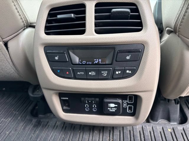 Used 2021 Honda Pilot Touring image 29