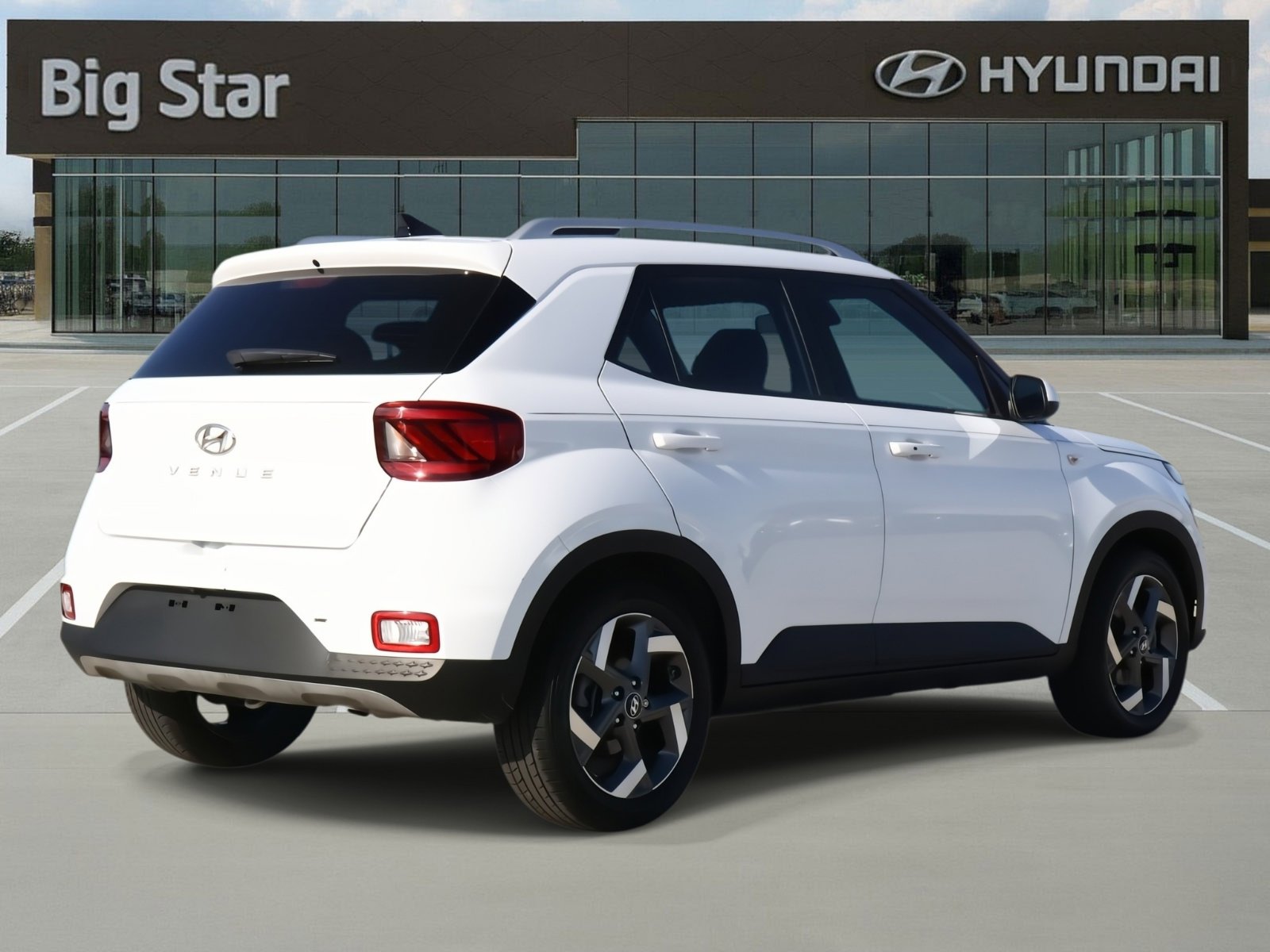 Used 2021 Hyundai Venue SEL w/ Premium Package image 4