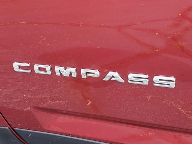 Used 2013 Jeep Compass Latitude FWD image 6