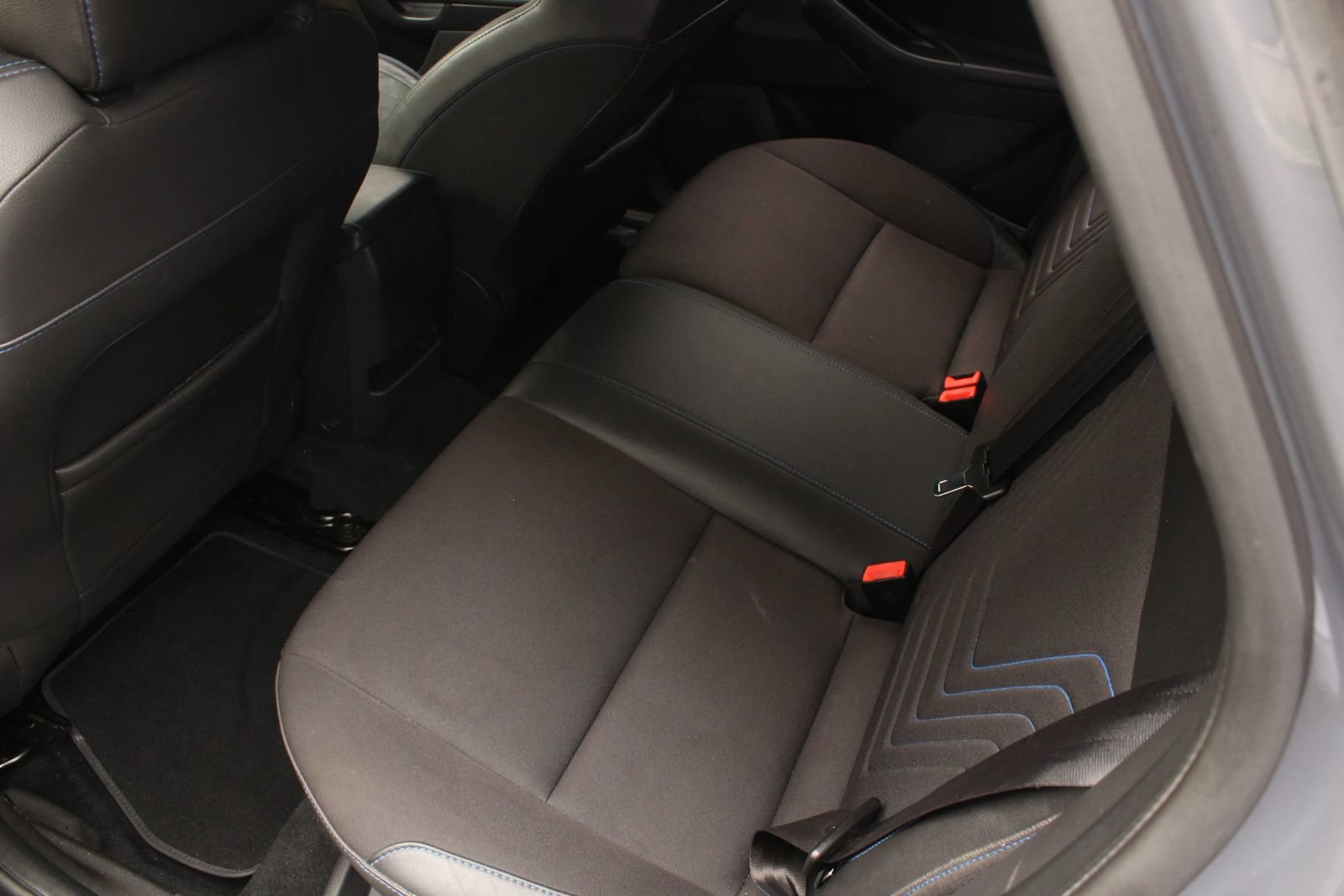Used 2017 Ford Focus RS AWD/4WD image 20