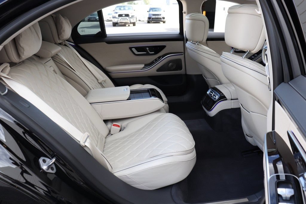 Used 2022 Mercedes-Benz S 580 4MATIC Sedan w/ Warmth & Comfort Package image 29
