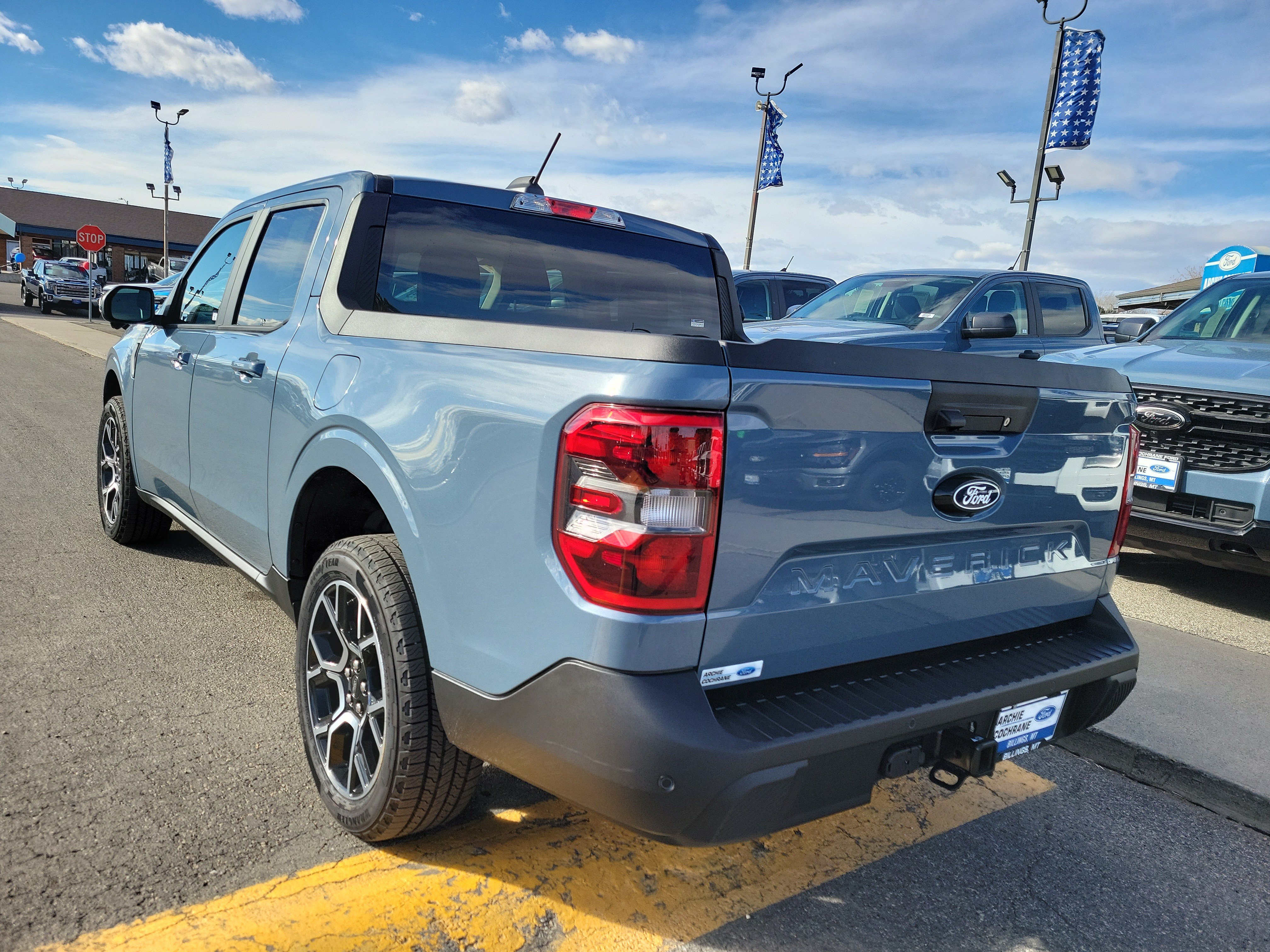 New 2026 Ford Maverick Lariat w/ 4K Tow Package AWD/4WD image 5