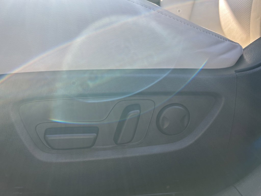 Certified 2025 MAZDA CX-30 AWD 2.5 S w/ Premium Package image 17