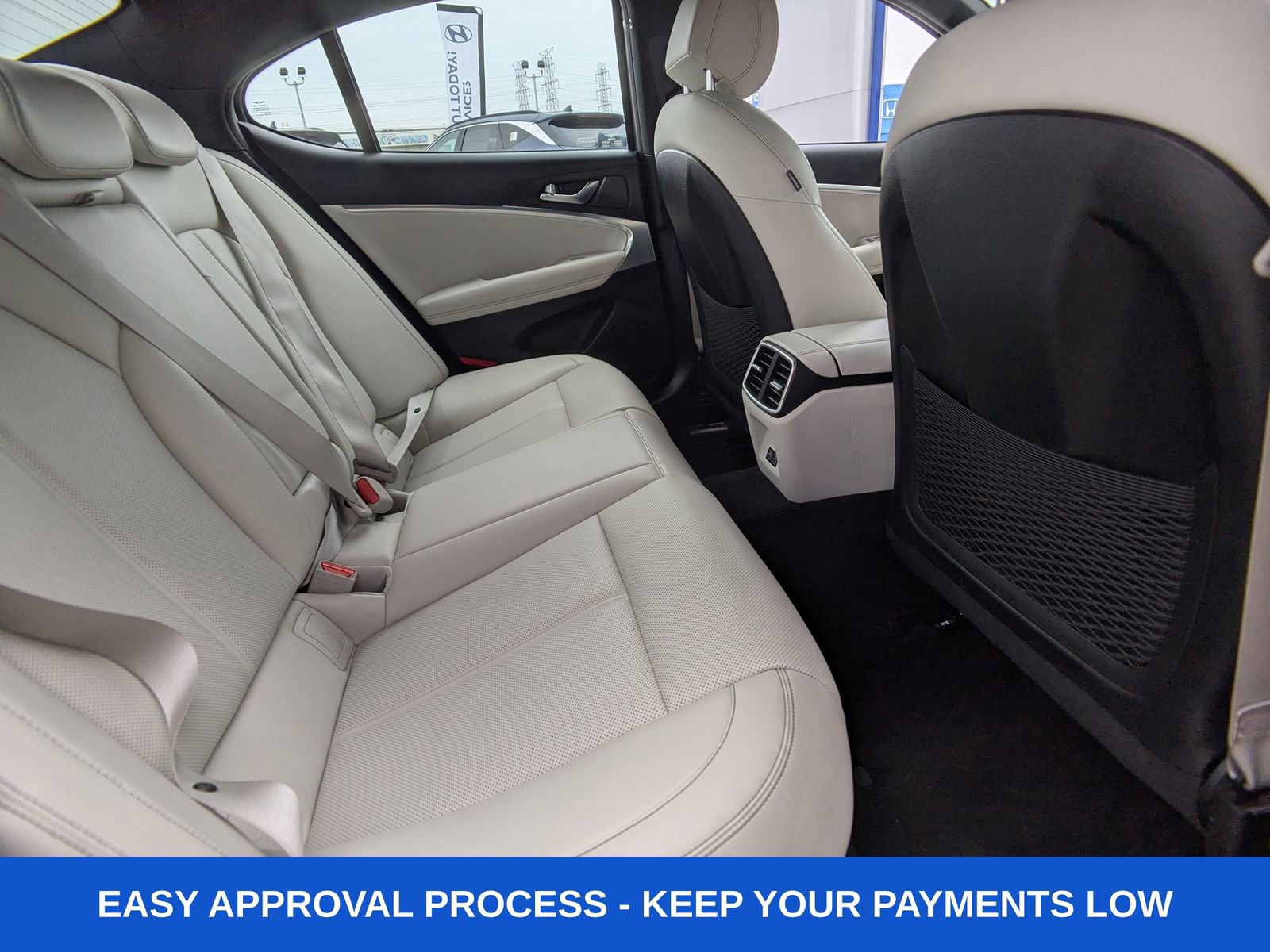 Used 2024 Genesis G70 2.5T image 16