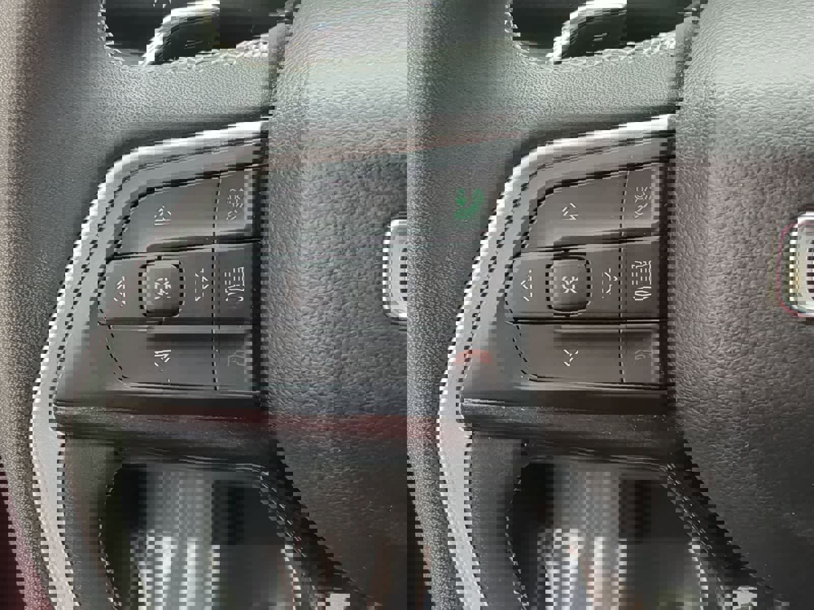 Used 2023 Jeep Grand Cherokee Laredo image 23