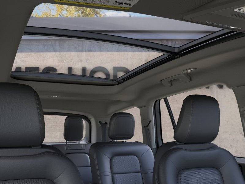 New 2026 Lincoln Aviator AWD image 21