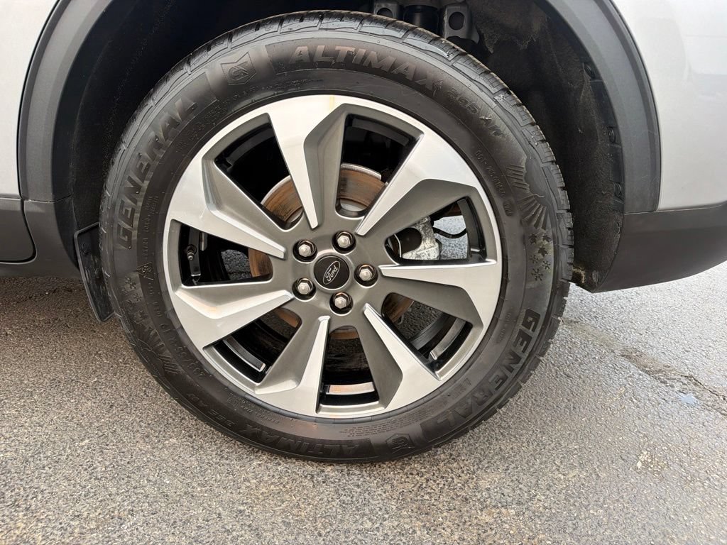 Certified 2024 Ford Escape Platinum AWD/4WD image 53