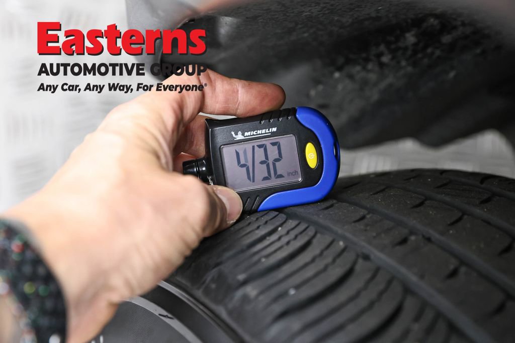 Used 2024 Jeep Compass Latitude AWD/4WD image 27