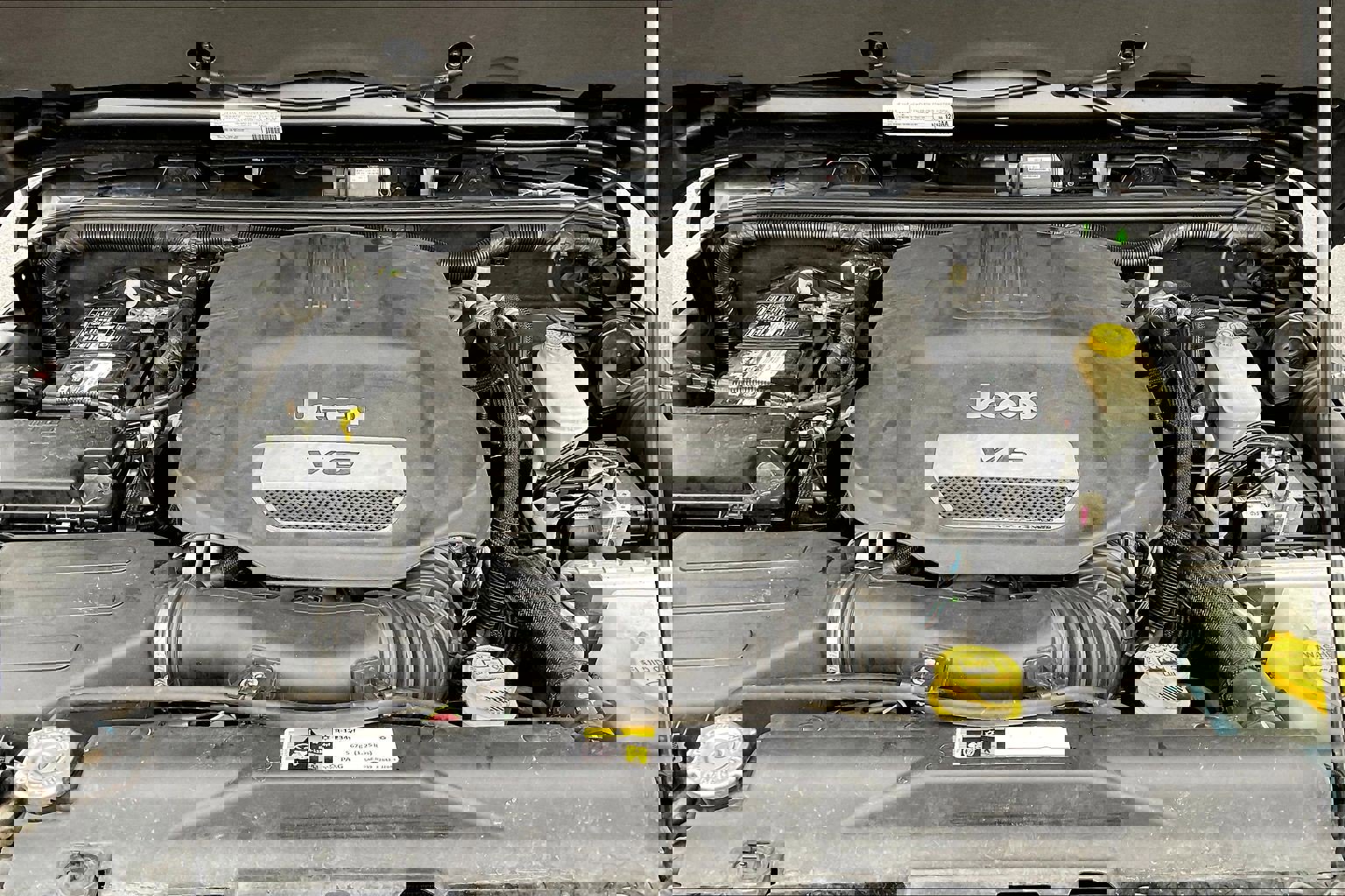 Used 2015 Jeep Wrangler Altitude image 28