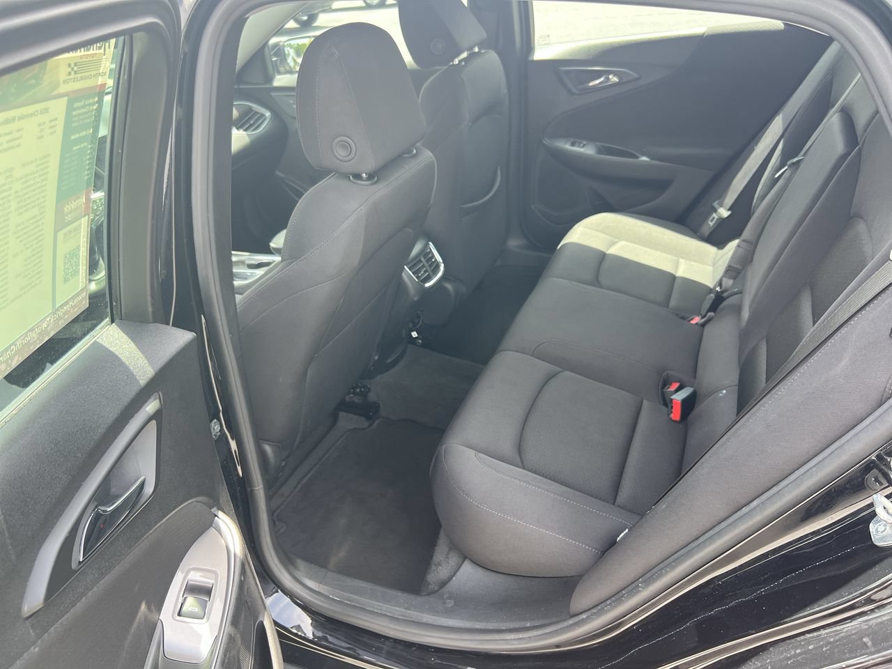 Used 2024 Chevrolet Malibu LT FWD image 32
