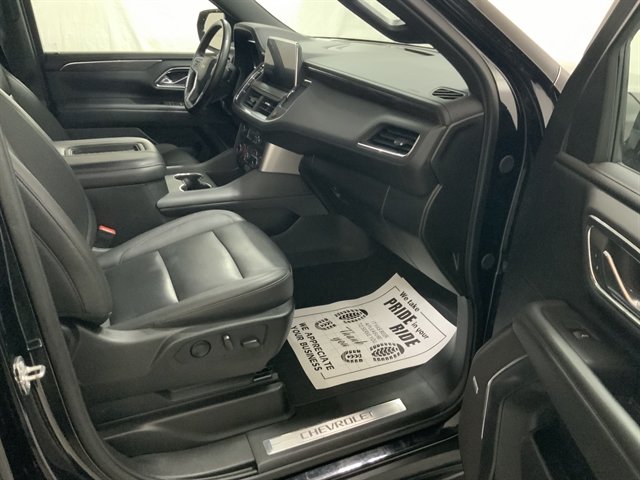 Used 2024 Chevrolet Suburban LT AWD/4WD image 21
