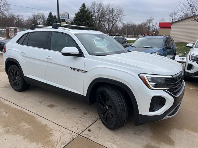 New 2026 Volkswagen Atlas Cross Sport SE