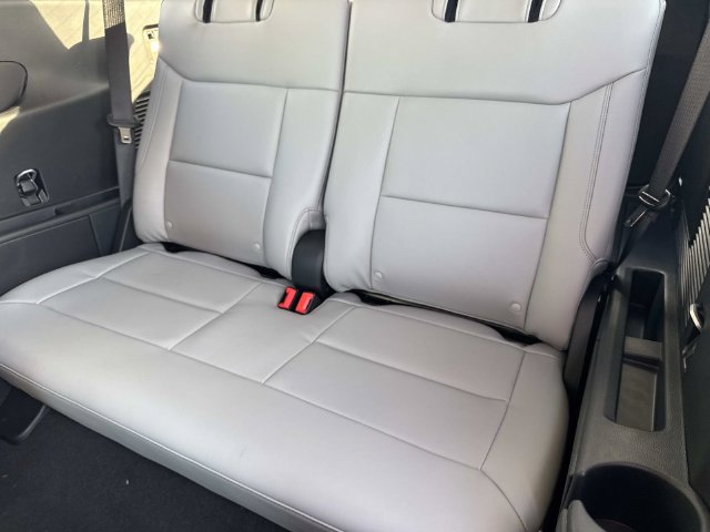 New 2026 Ford Explorer Active w/ Active Comfort Package RWD image 15