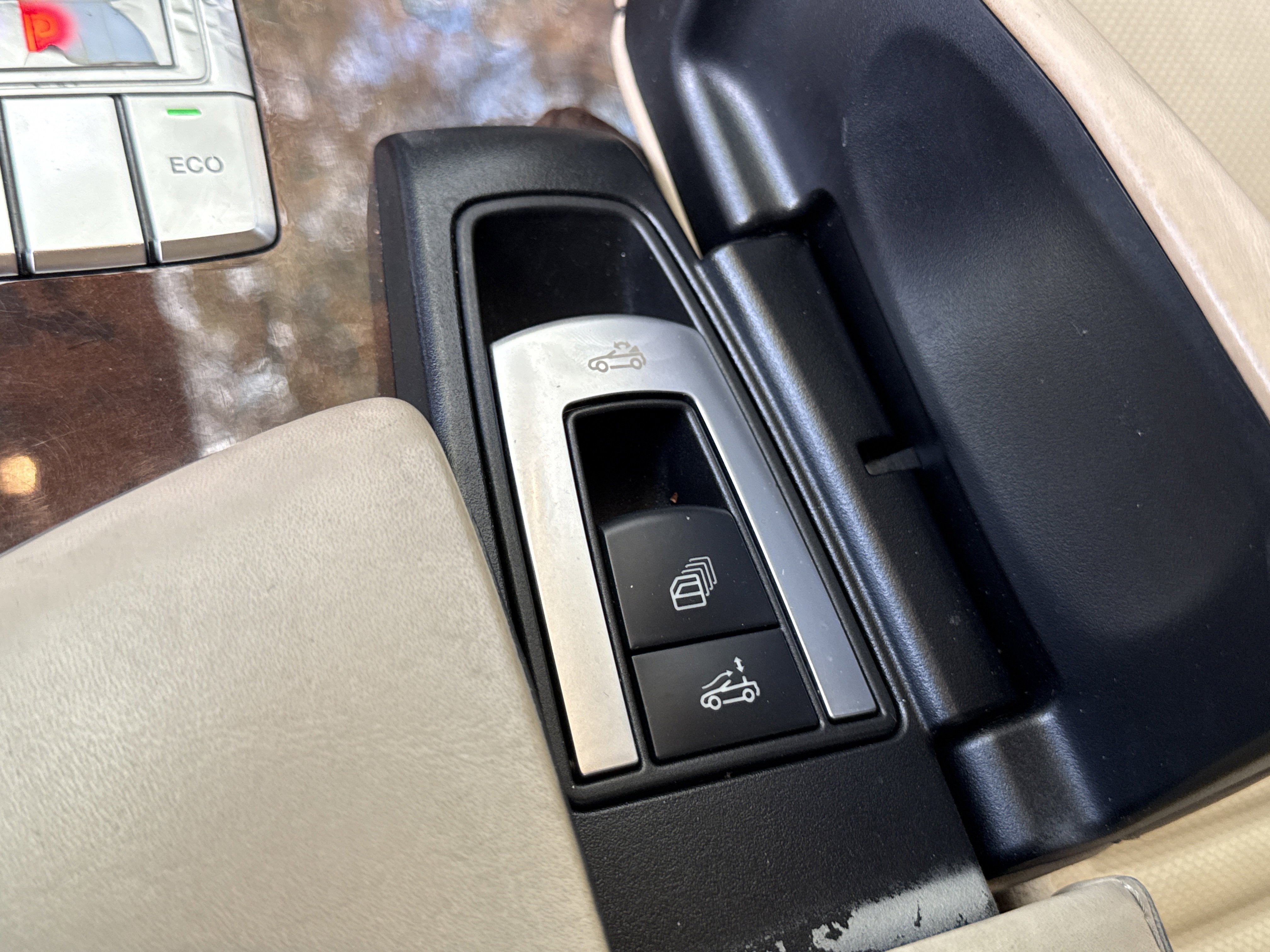 Used 2013 Mercedes-Benz SL 550 image 20