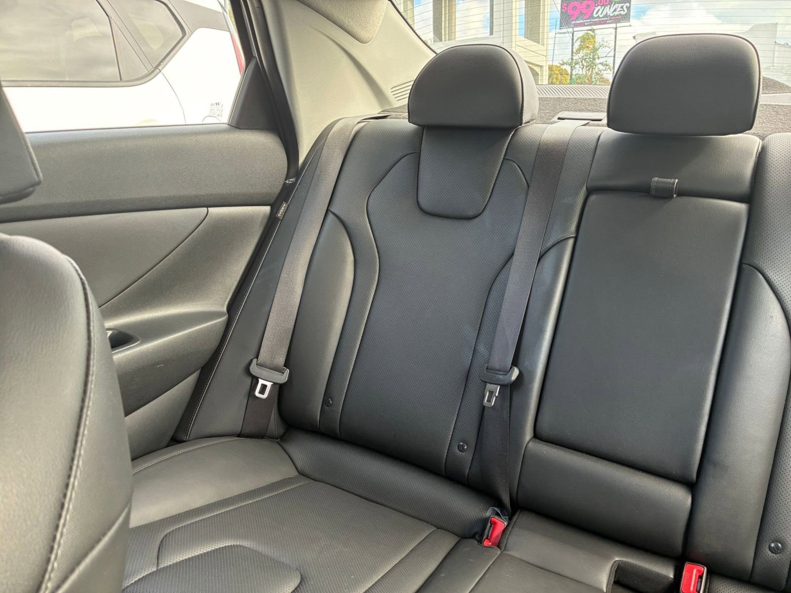 Used 2025 Hyundai Elantra Limited FWD image 41