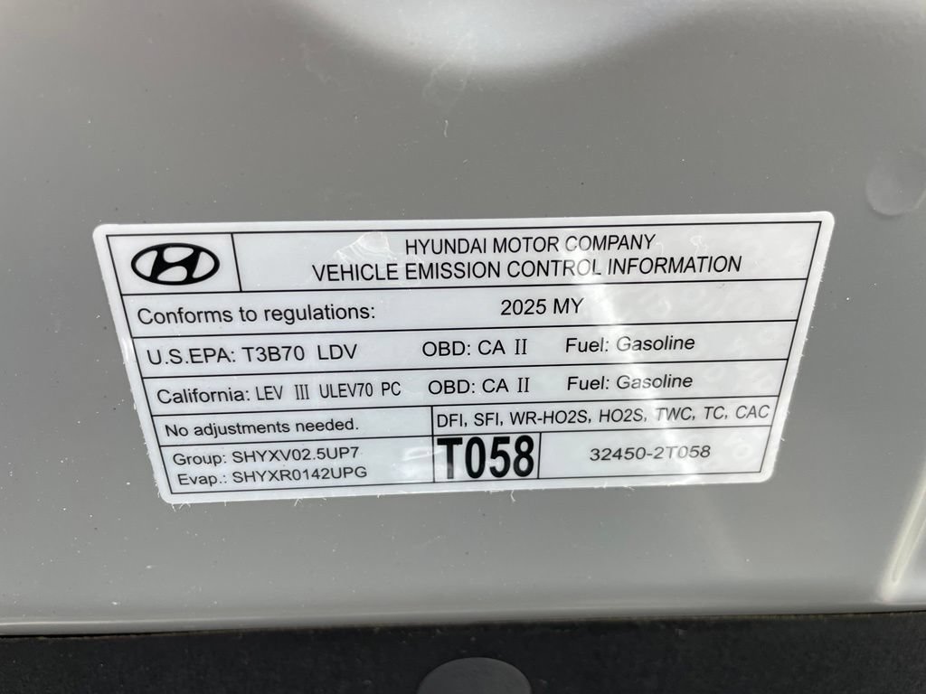 Used 2025 Genesis GV70 2.5T AWD/4WD image 35