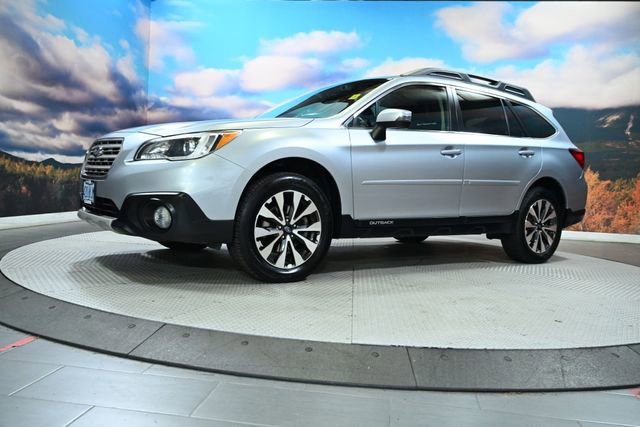 Used 2017 Subaru Outback 2.5i Limited image 3