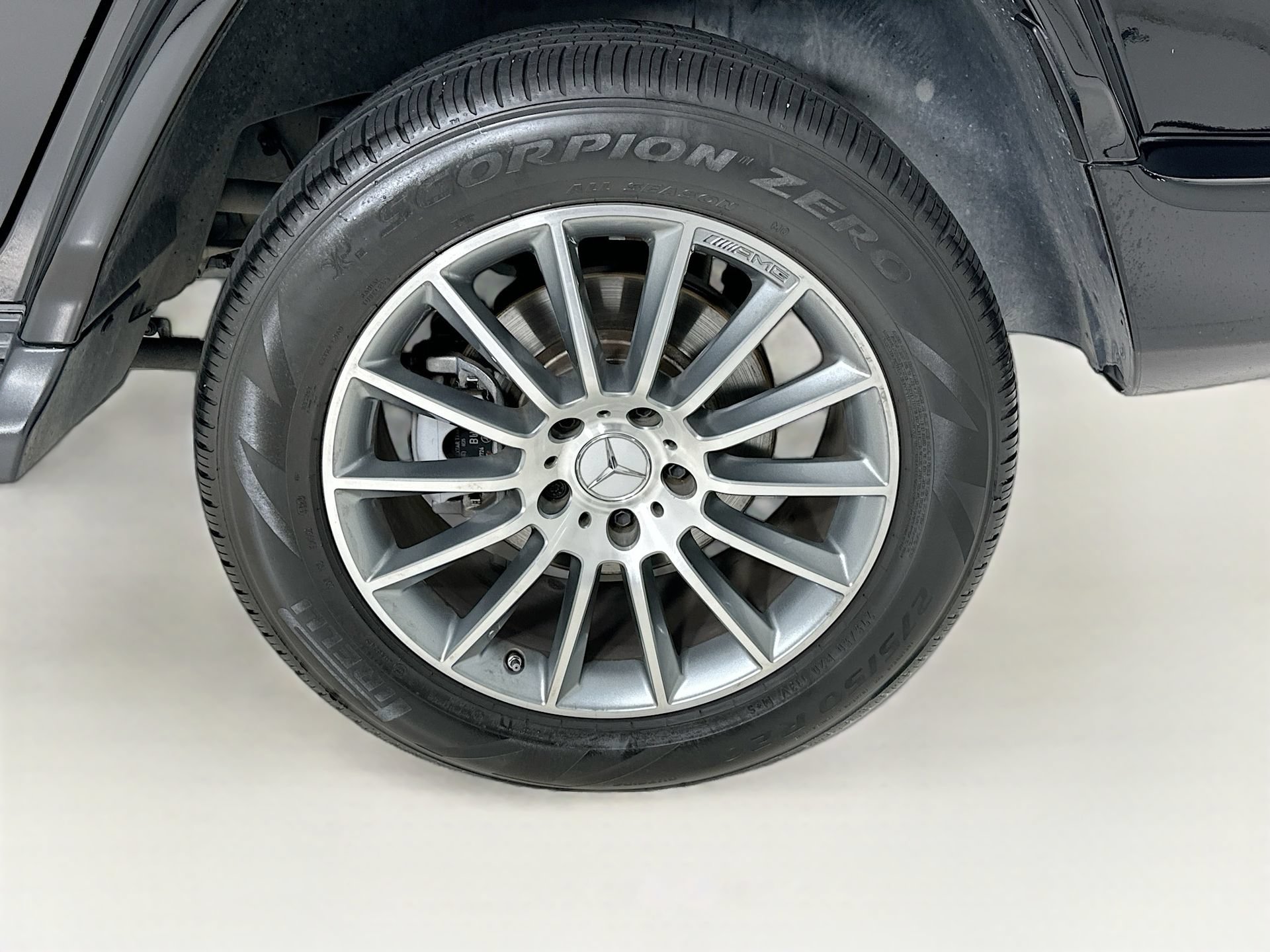 Used 2023 Mercedes-Benz G 550 image 33