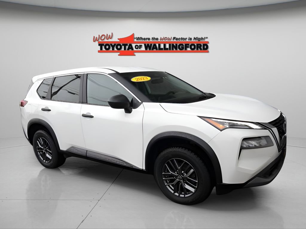 Used 2023 Nissan Rogue S image 15