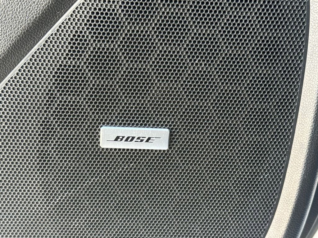 Used 2022 Chevrolet Traverse RS image 38