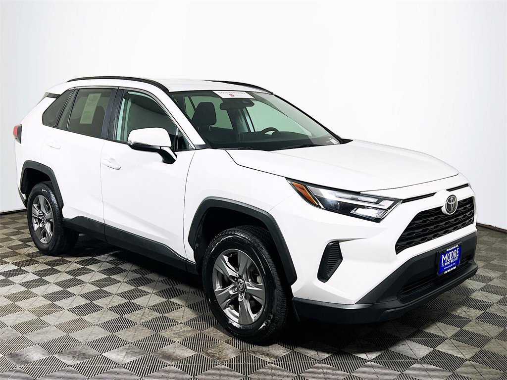 Certified 2024 Toyota RAV4 XLE image 1