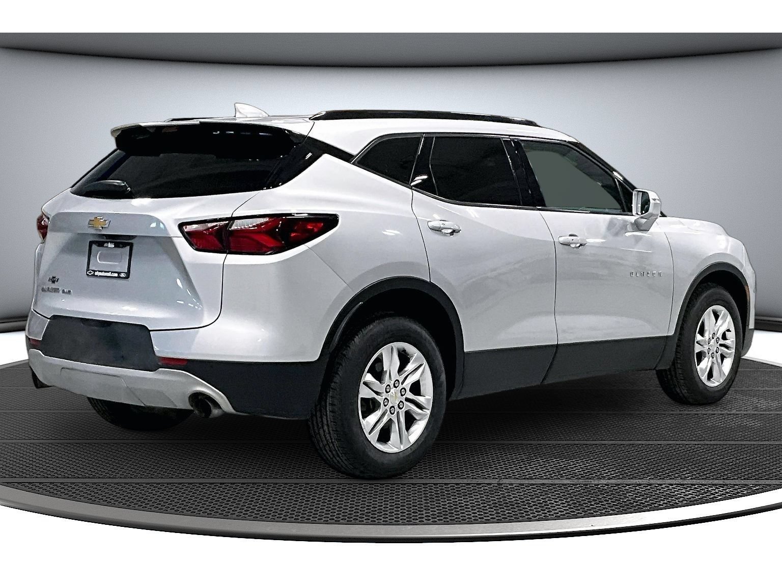 Used 2019 Chevrolet Blazer LT AWD/4WD image 17