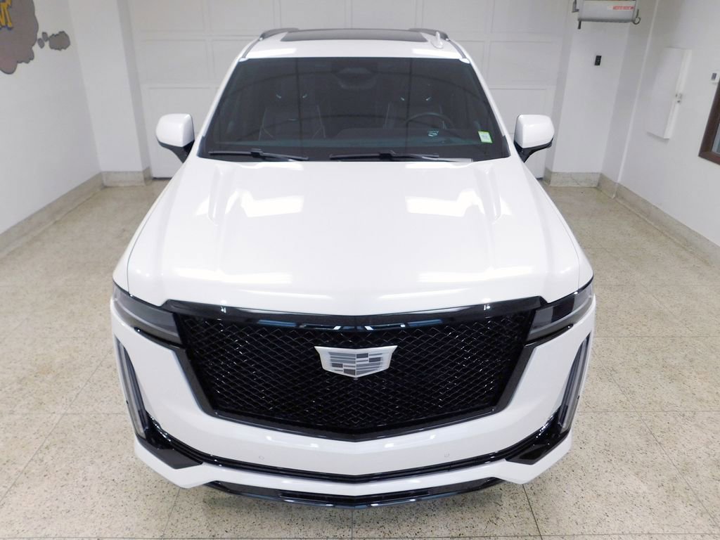 Used 2024 Cadillac Escalade ESV Sport w/ LPO, ONYX Package image 5