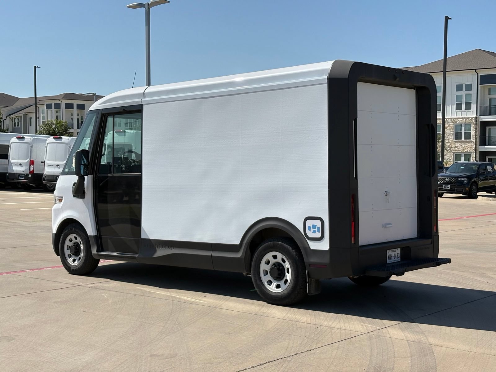 Used 2024 Chevrolet Brightdrop 400 w/ Commercial Equipment Package AWD/4WD image 5