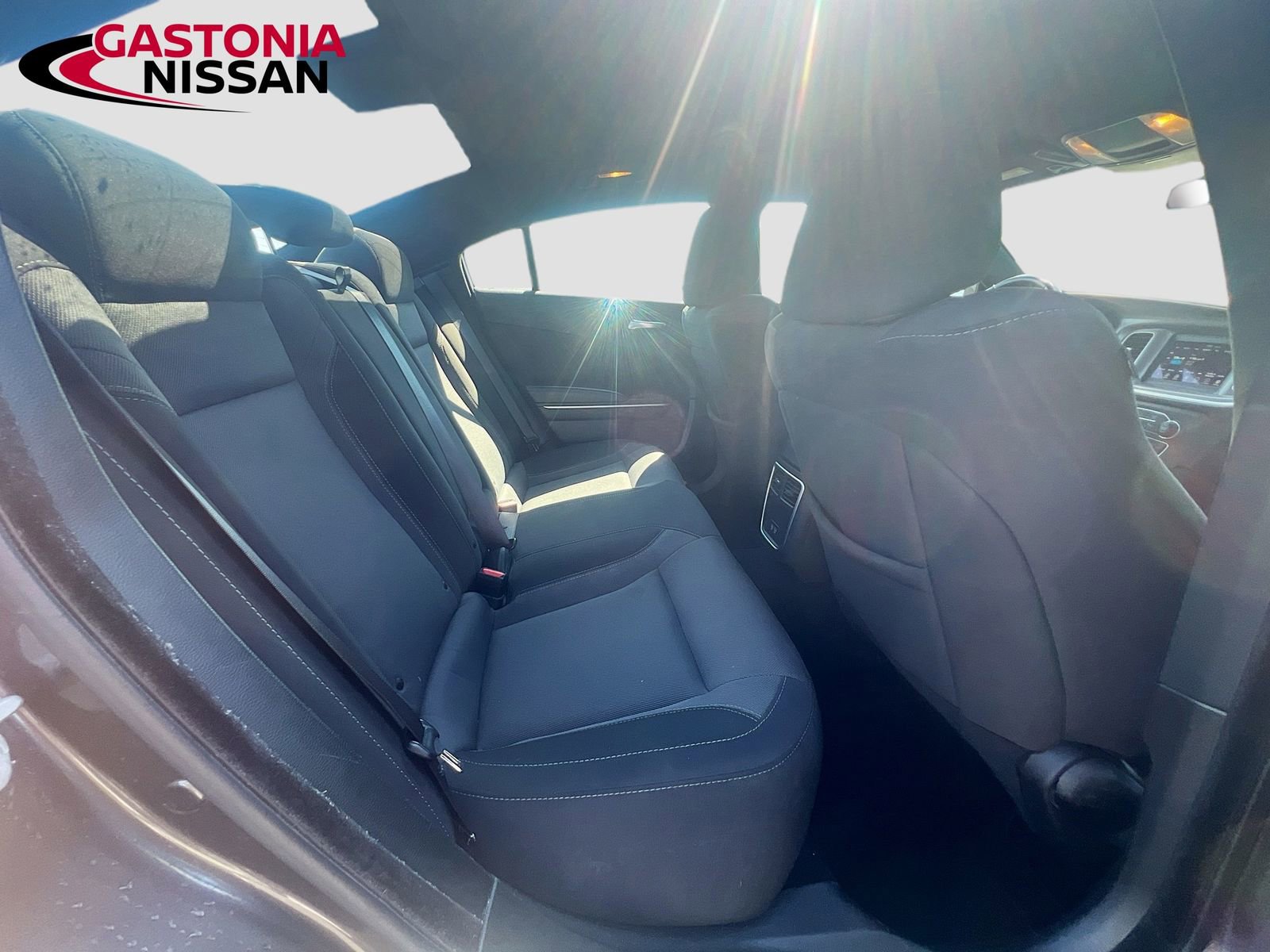 Used 2022 Dodge Charger SXT image 35