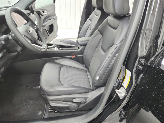 New 2026 Jeep Compass Latitude image 19