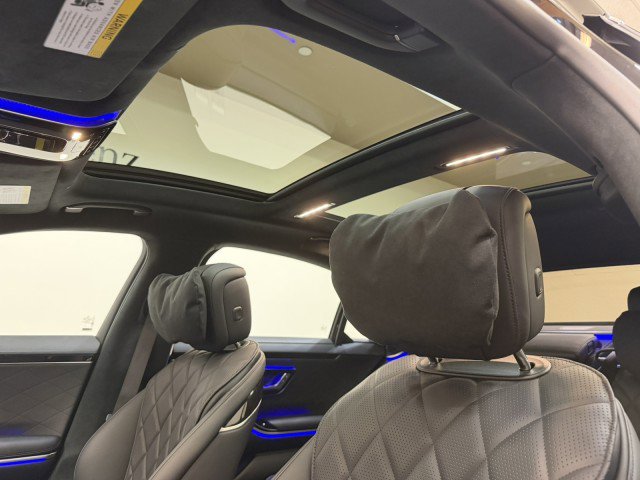 Certified 2025 Mercedes-Benz S 580 4MATIC Sedan image 17
