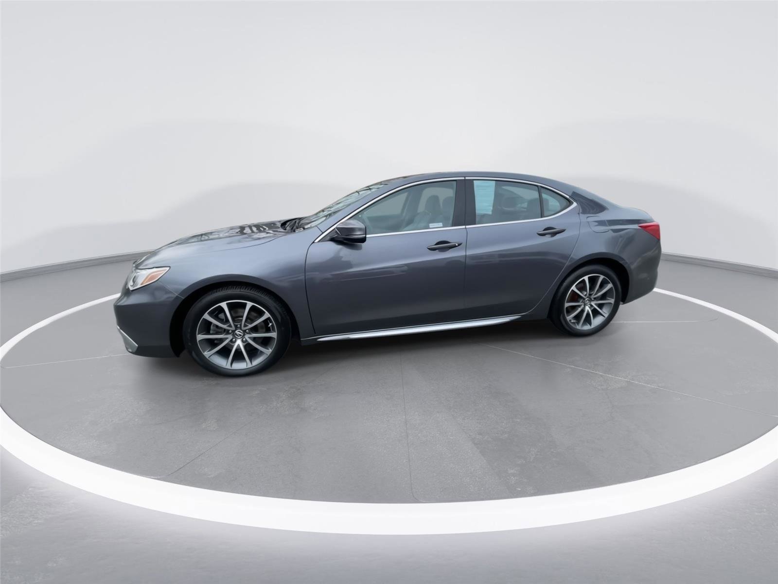 Certified 2018 Acura TLX V6 SH-AWD w/ Technology Pkg image 5