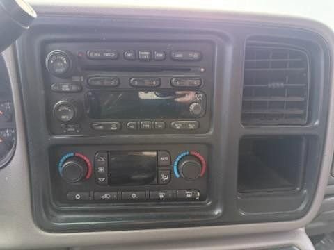 Used 2006 GMC Sierra 2500 SLT w/ Heavy-Duty Power Package AWD/4WD image 12