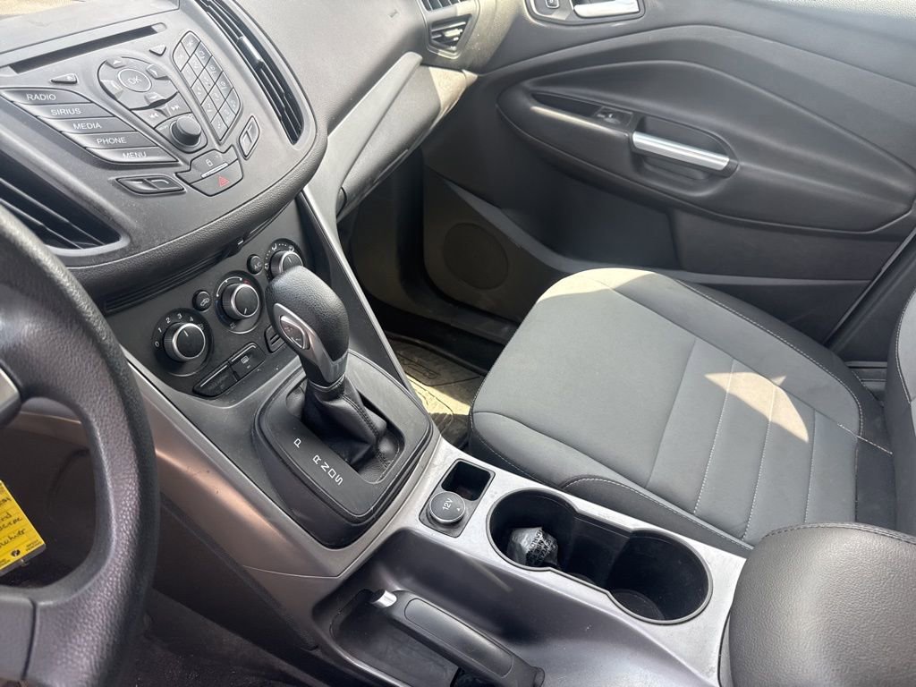 Used 2015 Ford Escape SE image 12
