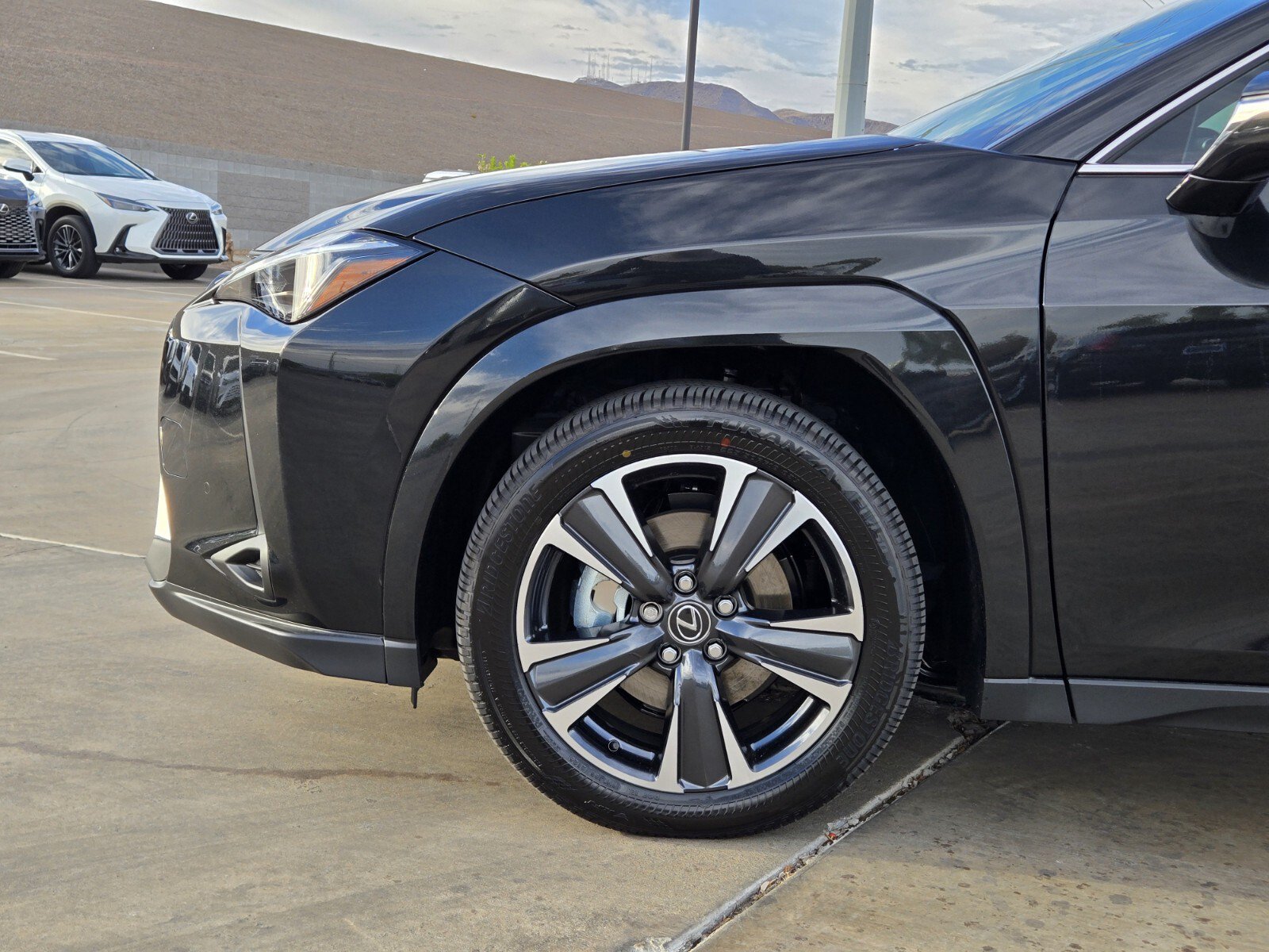New 2026 Lexus UX 300h AWD image 5